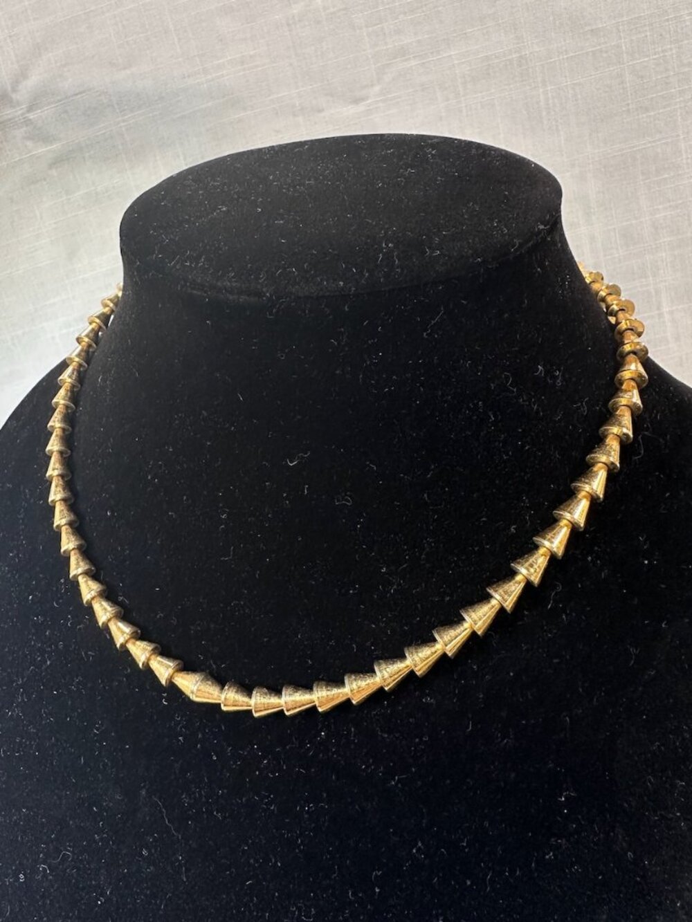 Vintage Napier Gold Tone Triangular Cone Necklace - Picture 2 of 9